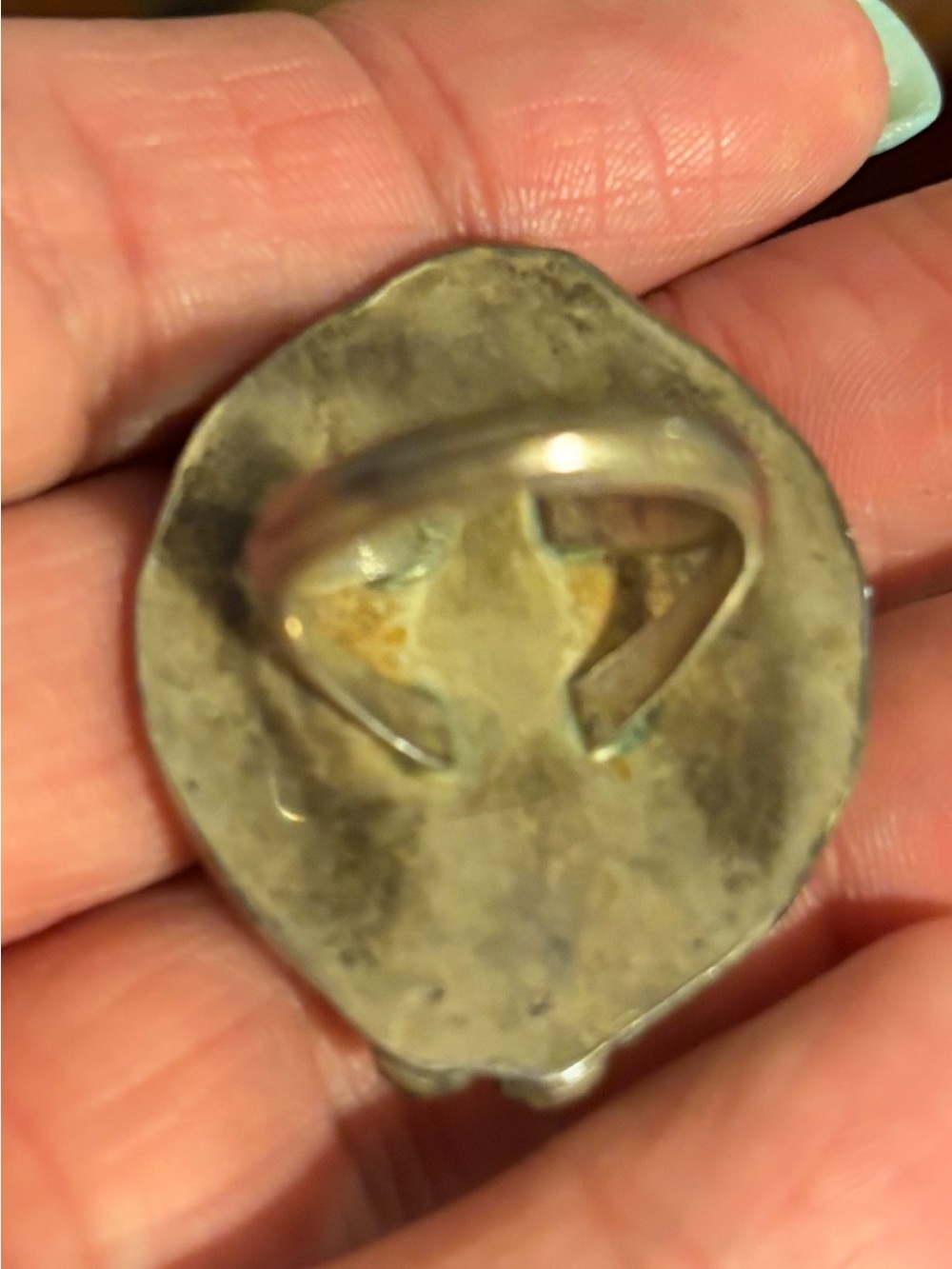 Navajo Green Turquoise and Silver Vintage Ring - Picture 6 of 8